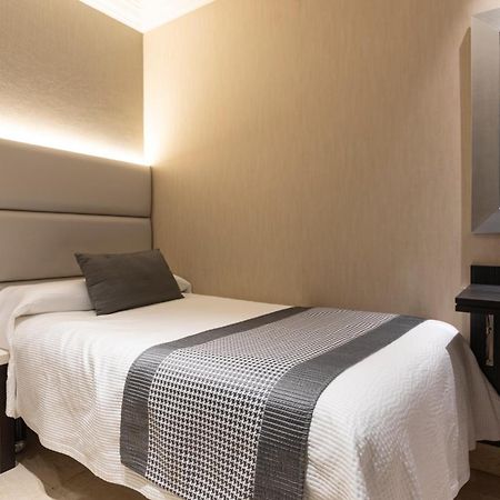 Habitus Hotel Europa Памплона Экстерьер фото
