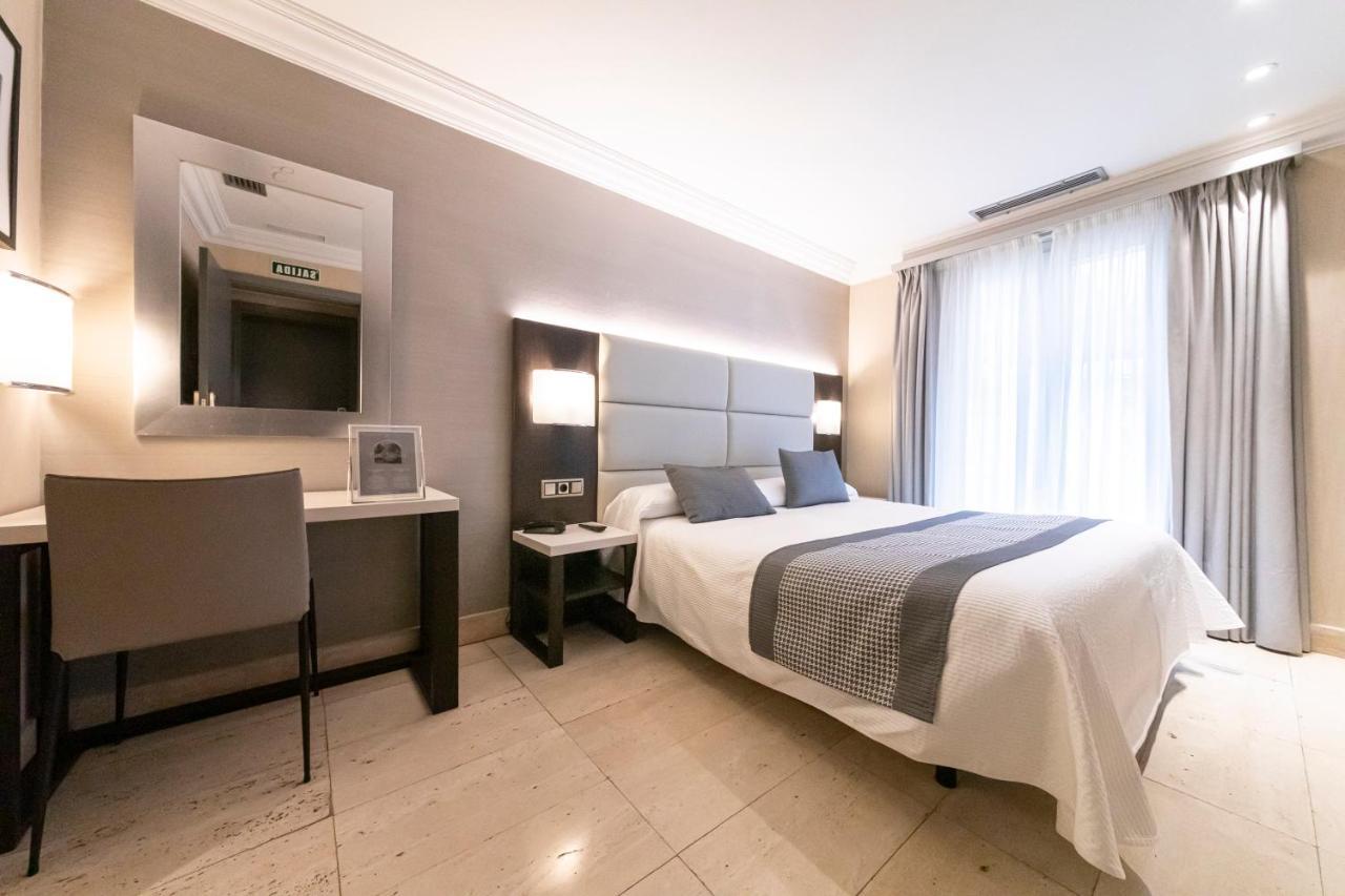 Habitus Hotel Europa Памплона Экстерьер фото