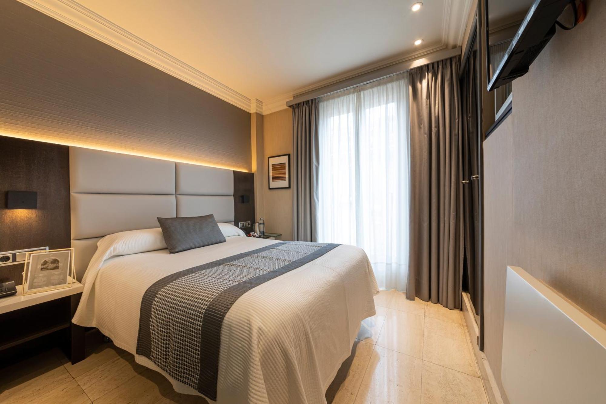 Habitus Hotel Europa Памплона Экстерьер фото