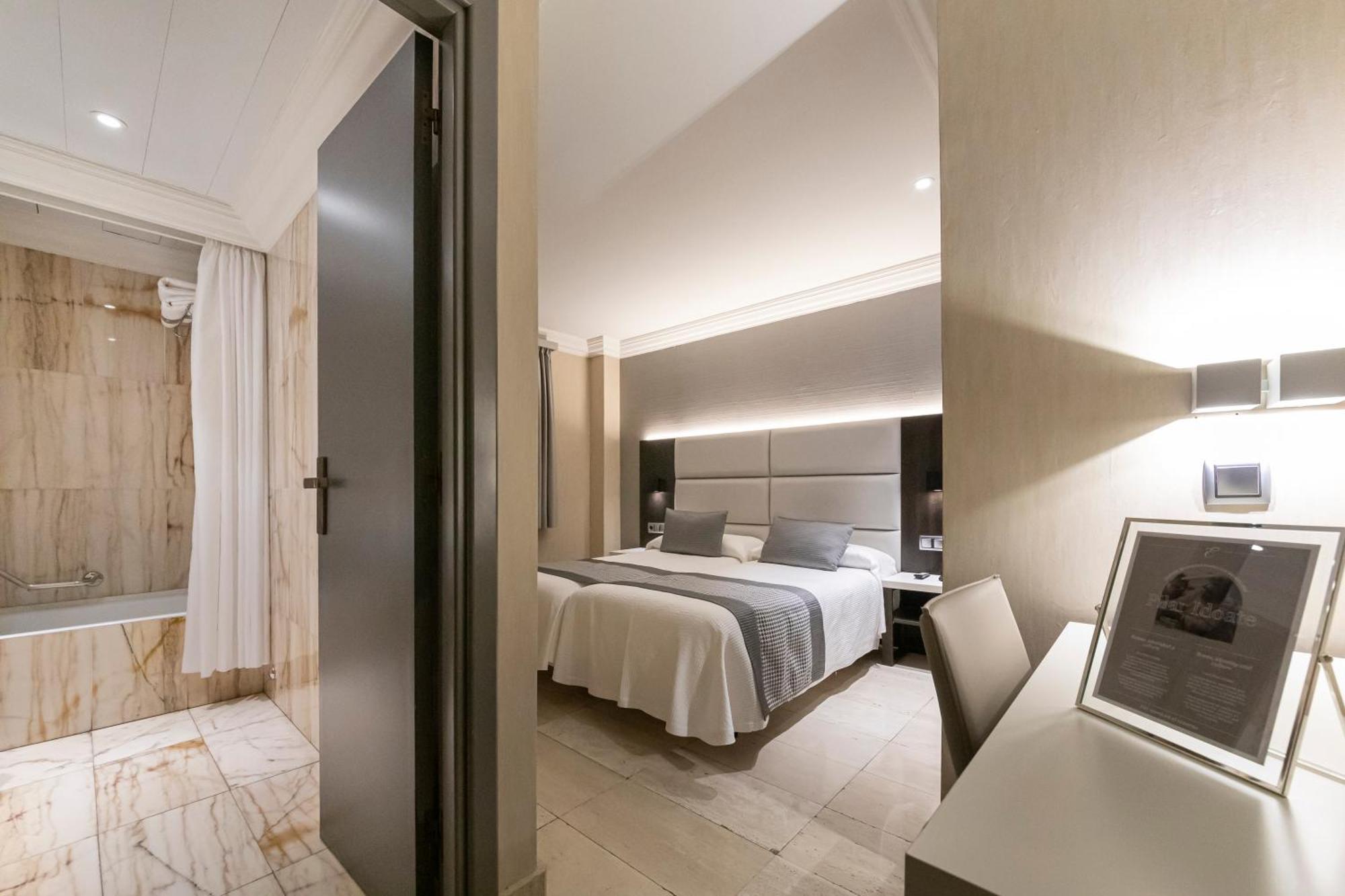 Habitus Hotel Europa Памплона Экстерьер фото