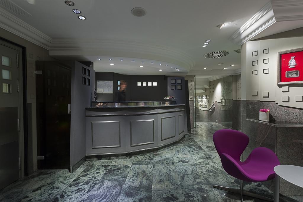 Habitus Hotel Europa Памплона Экстерьер фото