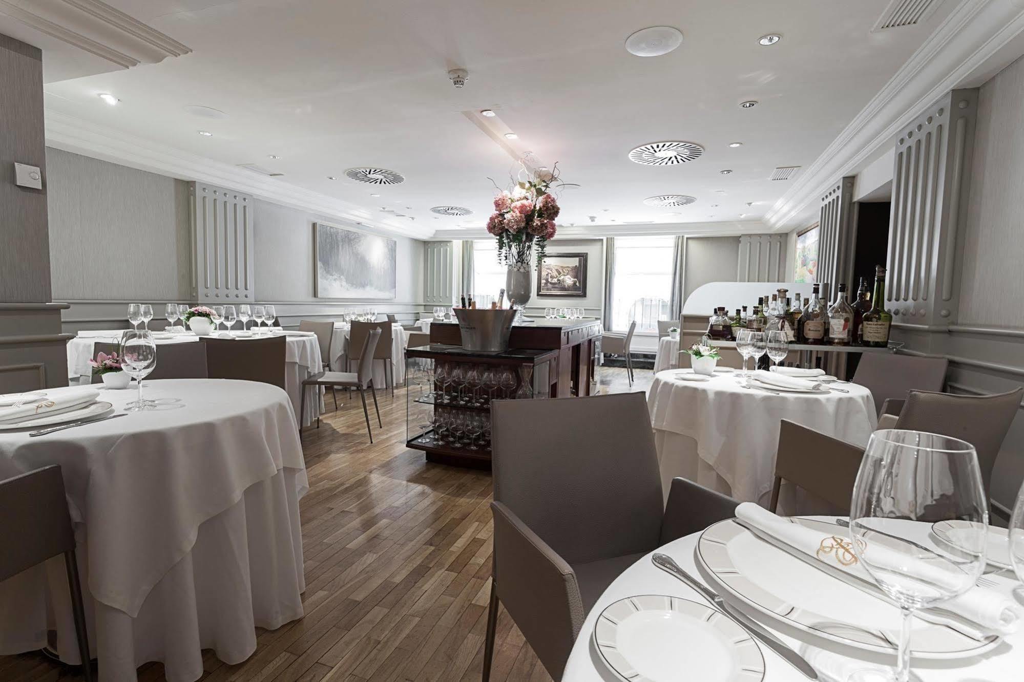 Habitus Hotel Europa Памплона Экстерьер фото